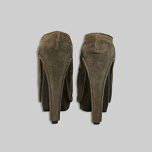 画像をギャラリービューアに読み込む, Haider Ackermann suede & wood heel