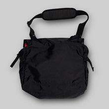 画像をギャラリービューアに読み込む, 00’S Nike ACG triple buckle shoulder bag