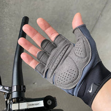 画像をギャラリービューアに読み込む, 00’S Nike half finger glove