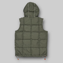 画像をギャラリービューアに読み込む, 00’S Nike  piping panel down vest