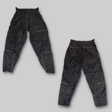 画像をギャラリービューアに読み込む, Issey Miyake multifunctional nylon cargo pants