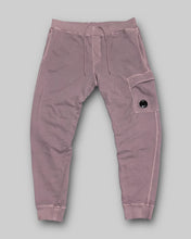 画像をギャラリービューアに読み込む, c.p company pink sweater pants