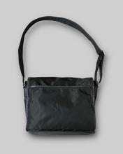 画像をギャラリービューアに読み込む, PRADA synthetic leather piping shoulder bag