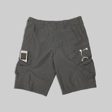 画像をギャラリービューアに読み込む, 2009’s Nike multi pocket cargo shorts