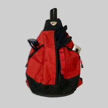 画像をギャラリービューアに読み込む, 00’s Nike red multi pocket one shoulder bag