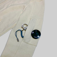 画像をギャラリービューアに読み込む, C.P Campany goggles full zip up knit