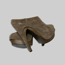 画像をギャラリービューアに読み込む, Haider Ackermann suede & wood heel