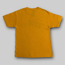 画像をギャラリービューアに読み込む, Nike center logo yellow Tee