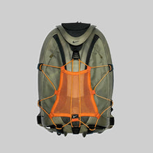 画像をギャラリービューアに読み込む, 00’S Nike epic hardshell backpack