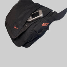 画像をギャラリービューアに読み込む, Nike black zip messenger bag