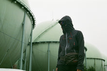 画像をギャラリービューアに読み込む, Rab multi pocket mountain parka