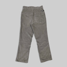 画像をギャラリービューアに読み込む, 2005’s Nike acg corduroy slender pants