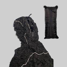 画像をギャラリービューアに読み込む, Issey miyake packable wrinkle processing hoodie