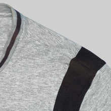 画像をギャラリービューアに読み込む, Nike gray & black switch T-shirt