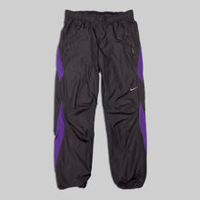 画像をギャラリービューアに読み込む, 2009's Nike nylon line pants