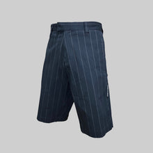画像をギャラリービューアに読み込む, Adidas porsche design dark navy stripe shorts