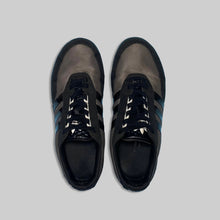 画像をギャラリービューアに読み込む, Adidas Porsche design GT cup