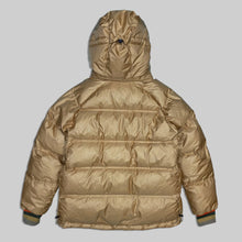 画像をギャラリービューアに読み込む, 2005’s Nike reversible ventilation down