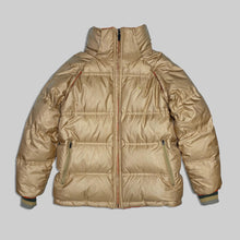 画像をギャラリービューアに読み込む, 2005’s Nike reversible ventilation down