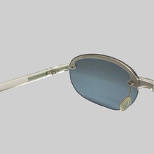 画像をギャラリービューアに読み込む, Prada 2 point blue lens sunglasses