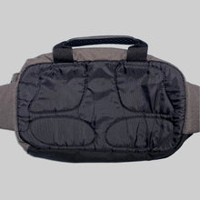 画像をギャラリービューアに読み込む, 2004'S Nike double pocket west pouch