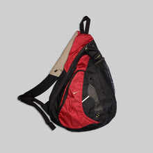 画像をギャラリービューアに読み込む, Nike red / black one shoulder bag