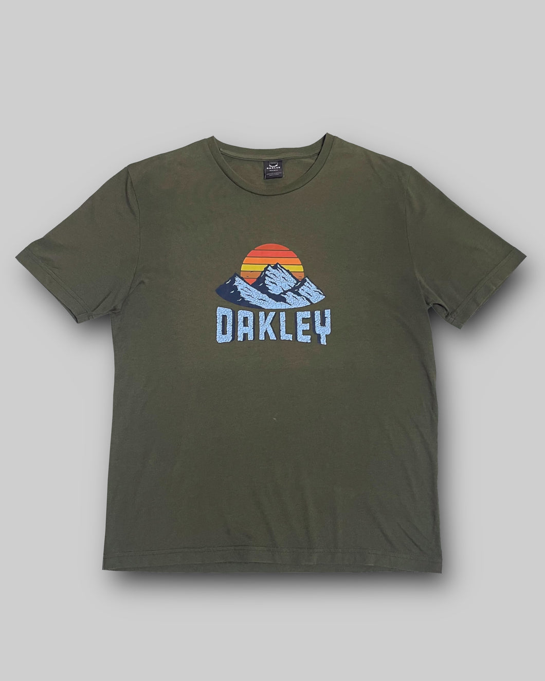 Oakley sunset mountain khaki tee