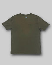 画像をギャラリービューアに読み込む, Oakley sunset mountain khaki tee
